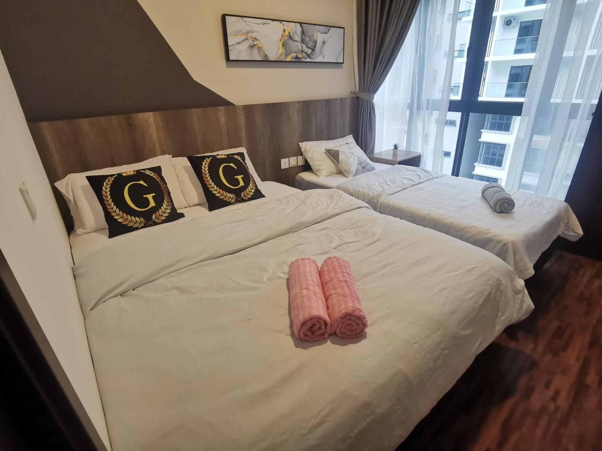 K Avenue B17 House Room Near Airport By Gc Кота Кинабалу Екстериор снимка